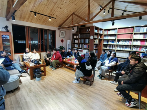 汲古堂书法篆刻工作室教学上课场景